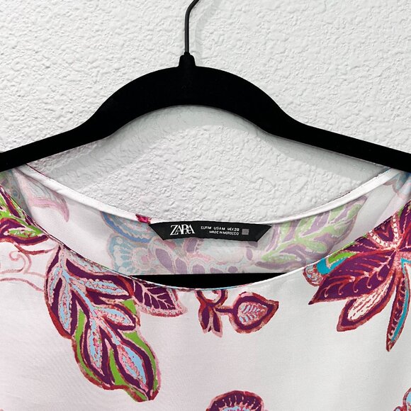 ZARA Floral Blouse - Picture 3 of 5
